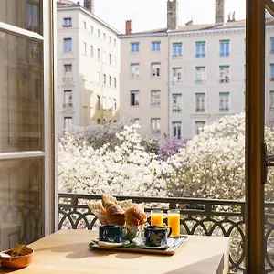 Du Théatre Lyon